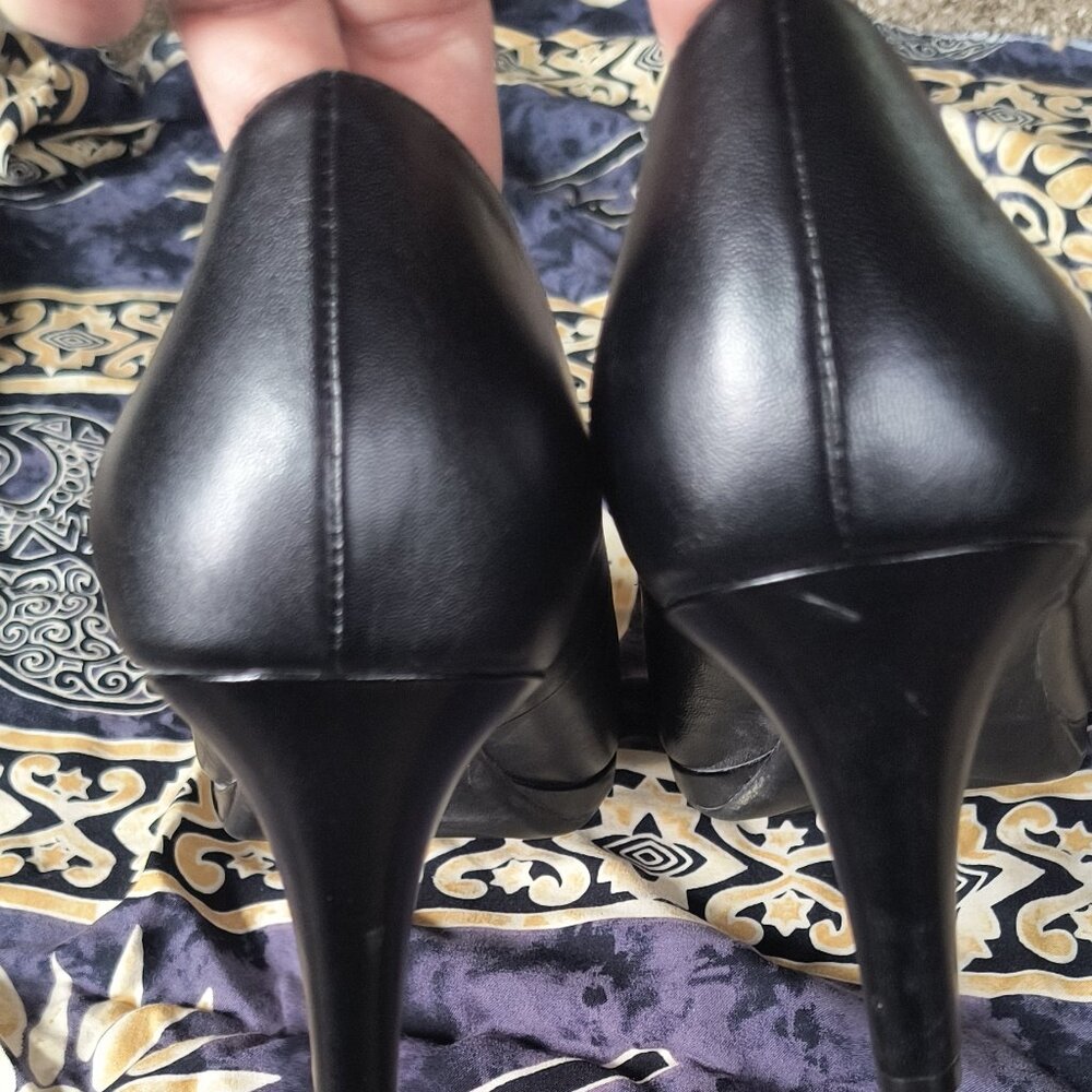 Naturalizer heel